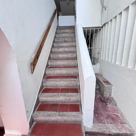 Apartamento Con Balcon Y Vista Dentro De Murallas De De Indias Cartagena